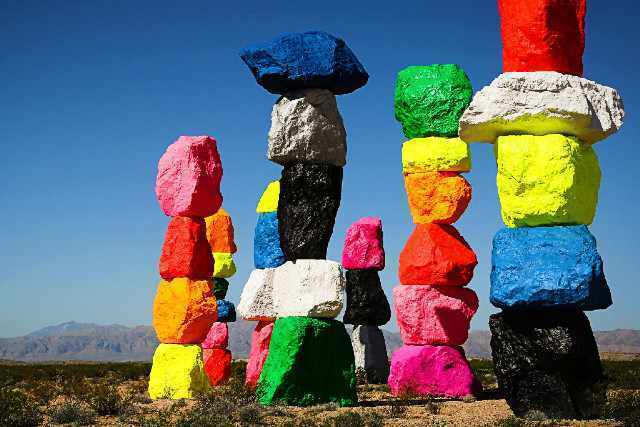 seven magic mountains las vegas